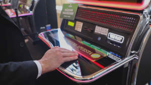 Contraloría: más de 13 mil funcionarios públicos fueron a casinos estando con licencias médicas