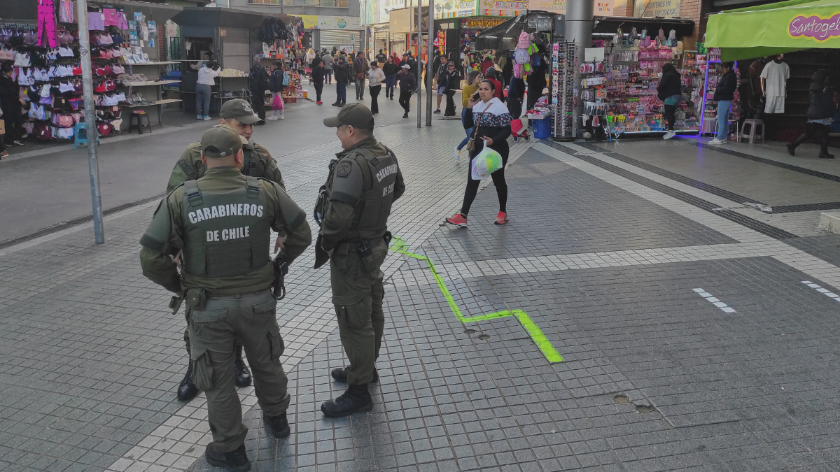 Intervención en barrio Meiggs: la disputa que enfrenta a Desbordes con Camila Vallejo