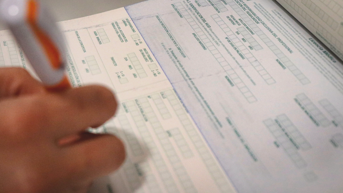 En qué consiste la propuesta del Colegio Médico para enfrentar la crisis de las licencias médicas