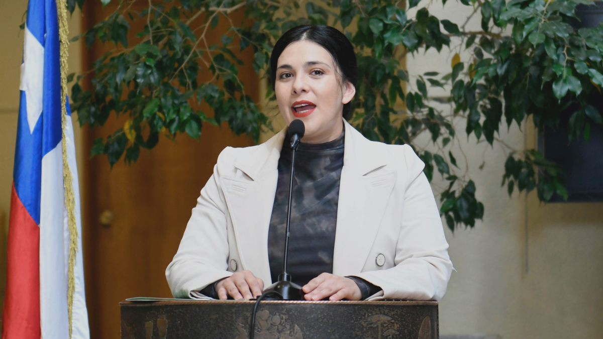 Karol Cariola: Jara 