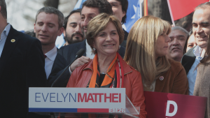 ¿Claudio Bravo como futuro ministro?: Evelyn Matthei adelanta su eventual gabinete