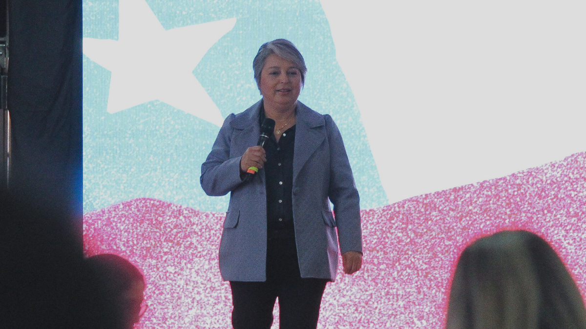 Jeannette Jara y conflictos en comando: 