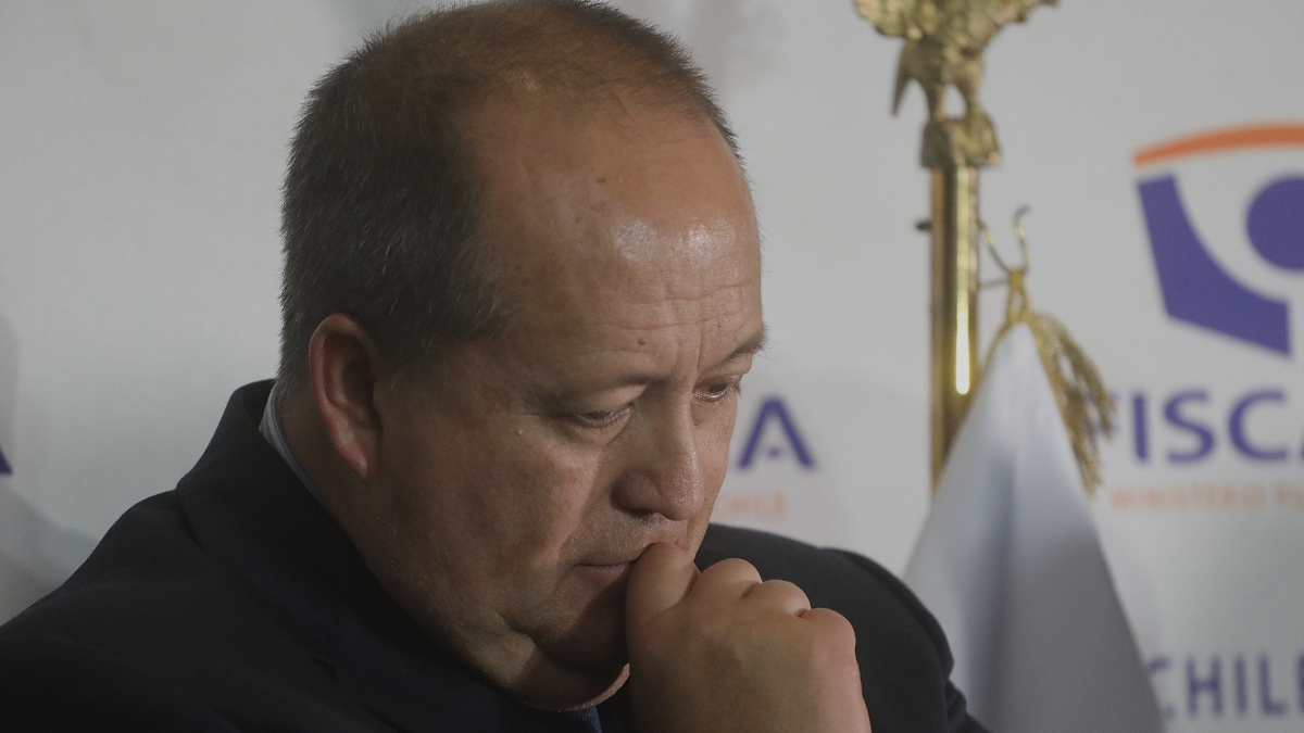 Ángel Valencia en aprietos: Suprema le ordena investigar su reunión con Chadwick y Hermosilla