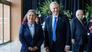 Cadem: empate técnico entre Kast y Jara, pero el republicano ganaría por amplia ventaja en balotaje