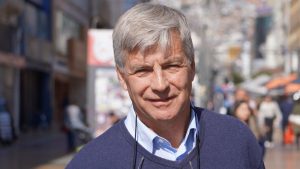 Harold Mayne-Nicholls consigue las firmas para inscribir su candidatura presidencial: 