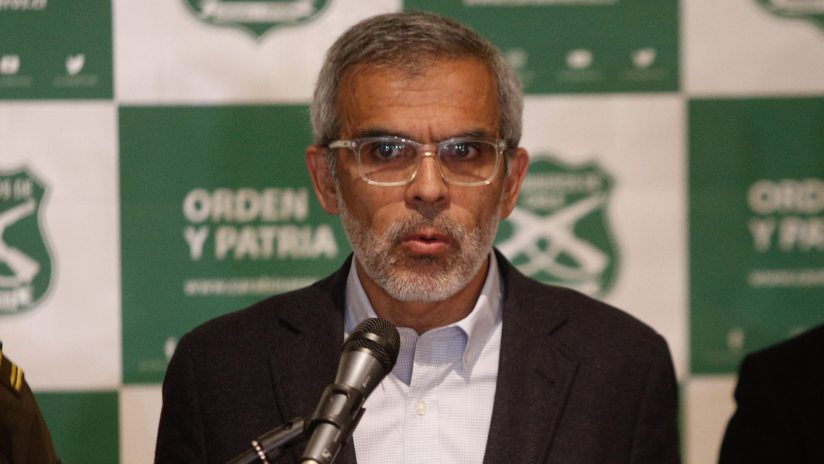 Ministro Cordero sobre propuestas de seguridad de Matthei y Kast: 