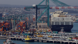 Contraloría inició auditorías a puertos y aduanas en 10 regiones para el control del comercio exterior