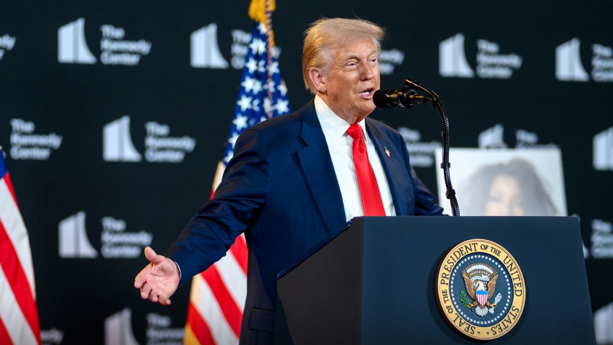 Se abre una puerta para Zelensky: Trump prometió incluirlo si su reunión con Putin es positiva