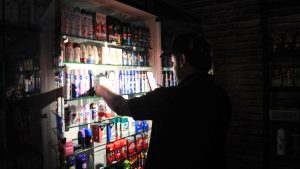 Confirman nuevos cortes de luz en nueve comunas de Santiago: revisa los sectores afectados
