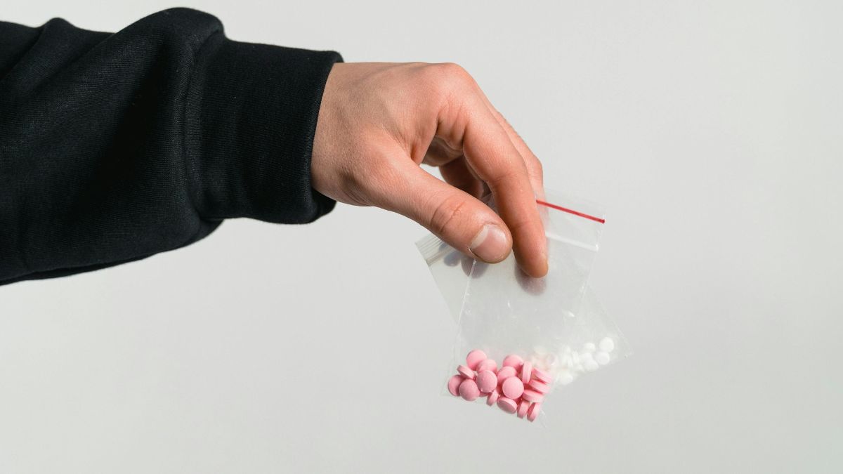 Bromometcatinona: lo que tienes que saber de la droga que fue incautada por primera vez en el país y existe desde los 80 en Europa