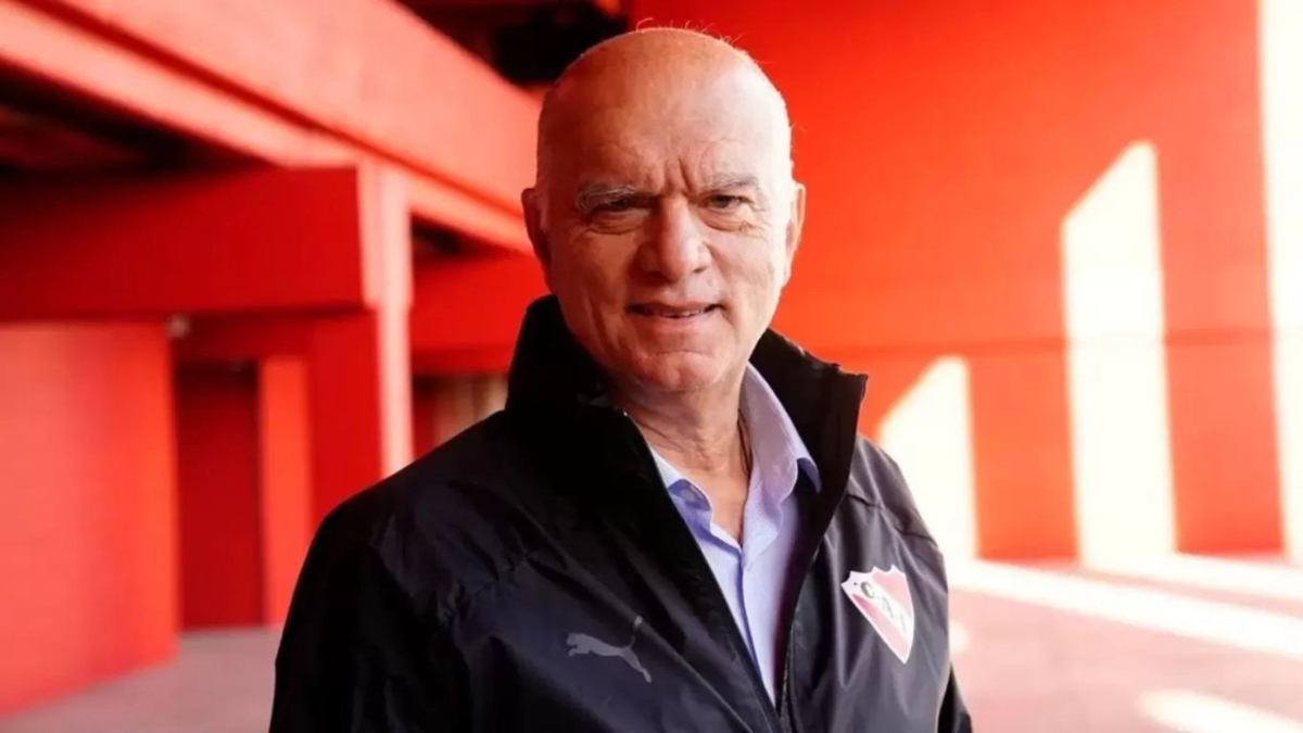 Presidente de Independiente apunta duramente contra dirigencia de U de Chile: 