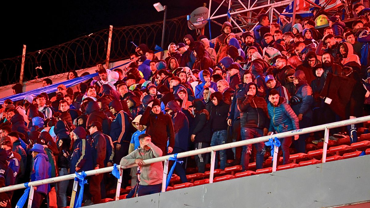 La identidad y el estado de los 19 hinchas de la U heridos en Argentina