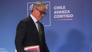 Mario Marcel renuncia al Ministerio de Hacienda: asumiría cargo en el extranjero