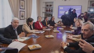 Jeannette Jara y su relación con los empresarios: ¿matrimonio a la fuerza?