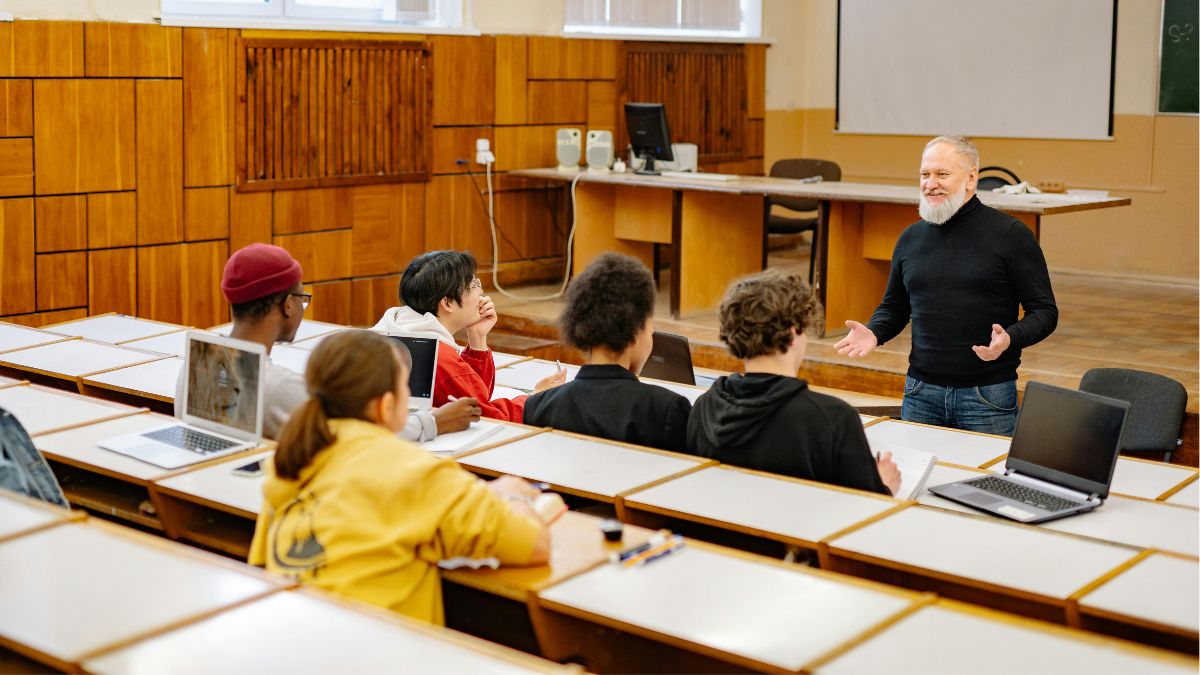 Mentorías académicas en las universidades