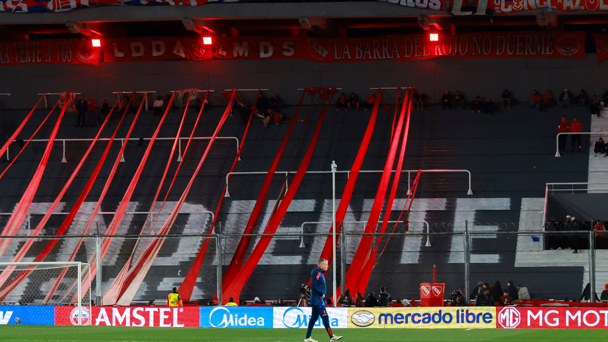 Los duros castigos que anunció Independiente de Avellaneda a hinchas que protagonizaron violento ataque ante U de Chile