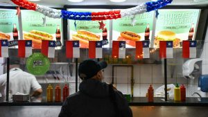 Feriados de Fiestas Patrias: conoce el funcionamiento del comercio y supermercados