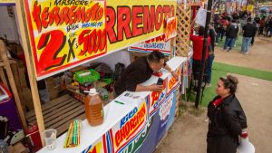 Guía de precios para las fondas del Parque O’Higgins: desde anticuchos hasta terremotos