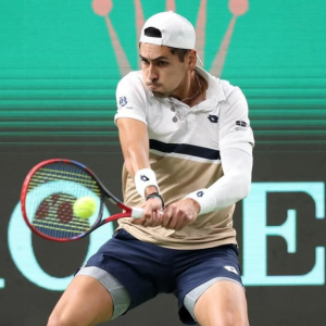 Alejandro Tabilo sonríe en Masters de Shanghái: se mete en el cuadro principal y asegura millonario premio