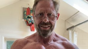 Continúan los riesgos de ChatGPT: IA validó paranoia de un hombre que terminó matando a su madre