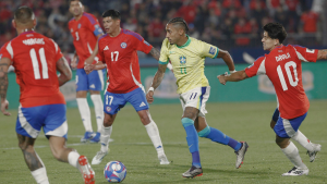Con cuatro delanteros: la formación ultraofensiva de Brasil que amenaza a Chile en Eliminatorias 2026