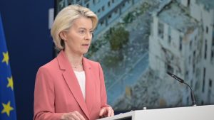 Comisión Europea vs Rusia: las versiones cruzadas por la interferencia en el GPS del avión de Ursula von der Leyen
