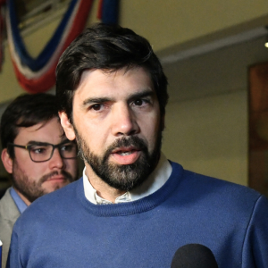 Previo a eventual desafuero: SII se querella contra diputado Joaquín Lavín por delitos tributarios