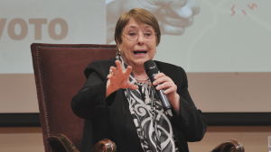 Bachelet analiza su candidatura ONU en medio de show de Silvio Rodríguez: 