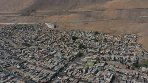 Campamentos en Chile: más de 6 mil hectáreas con deudas por 1.770 millones en contribuciones