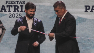 Gala del Municipal: el nuevo capítulo de la tirante relación de Desbordes con el presidente Boric