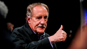 Artés no da pie atrás en sus declaraciones e insiste: gobierno de Kast o Kaiser 