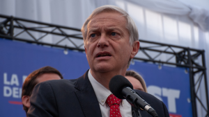 Kast asegura que en condena a Bolsonaro “hay una disputa política” y critica pronunciamiento de Boric