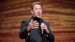 Quién es Larry Ellison, el hombre más millonario del mundo que superó a Elon Musk
