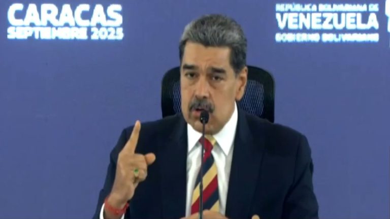 Maduro denuncia que EEUU 