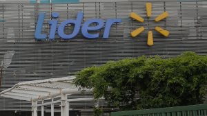 La postura del Sernac ante escaneo de boletas en las cajas de autoservicio de Walmart