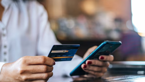 $15 billones en un semestre: SII detalló el primer balance de quienes recibieron más de 100 transferencias bancarias