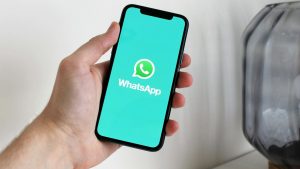 WhatsApp lanza traducción de mensajes en Android e iOS: incluye conversión automática de conversaciones