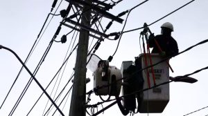 Conoce las comunas que tendrán cortes de luz  en Santiago