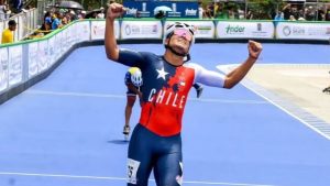 Chileno es campeón del mundo en patinaje: Raúl Pedraza ganó los 5.000 metros en Mundial