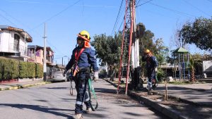 Anuncian cortes de electricidad en sectores de cinco comunas de la RM