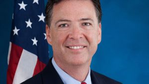 Quién es James Comey, el ex director del FBI acusado por la justicia tras investigar a Trump