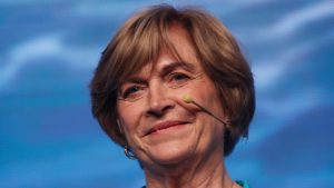 Panel Ciudadano UDD: Matthei registra una significativa alza y acorta distancia con Jara