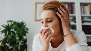 Cómo reconocer y tratar la alergia estacional