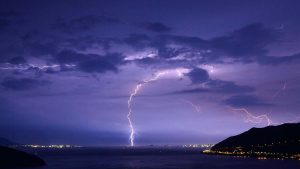 Emiten aviso por tormentas eléctricas en cinco regiones, incluida la RM
