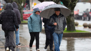 Vuelven las lluvias a Santiago: revisa cuándo llega el nuevo sistema frontal a la capital