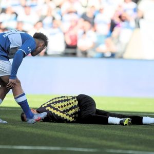 VIDEO - Qué se sabe del estado de salud de Patricio Toledo tras desplomarse en el Adiós a los Capitanes de la UC