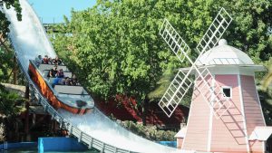 ¿Quieres ser la Monga?: revisa las ofertas de trabajo disponibles en Fantasilandia