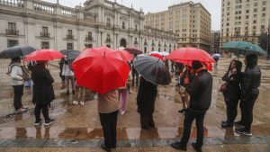 Anuncian lluvias y nevadas en Santiago: revisa las comunas que podrían verse afectadas