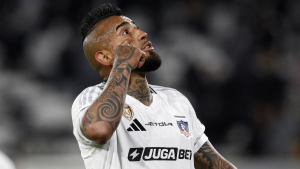 La molestia de Colo Colo por la llegada de Arturo Vidal a la Kings League: Mosa lo frenó en seco