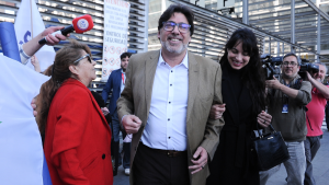 Se reabre Caso Farmacias Populares: defensa de Daniel Jadue solicitó indagar teléfono de Luis Hermosilla